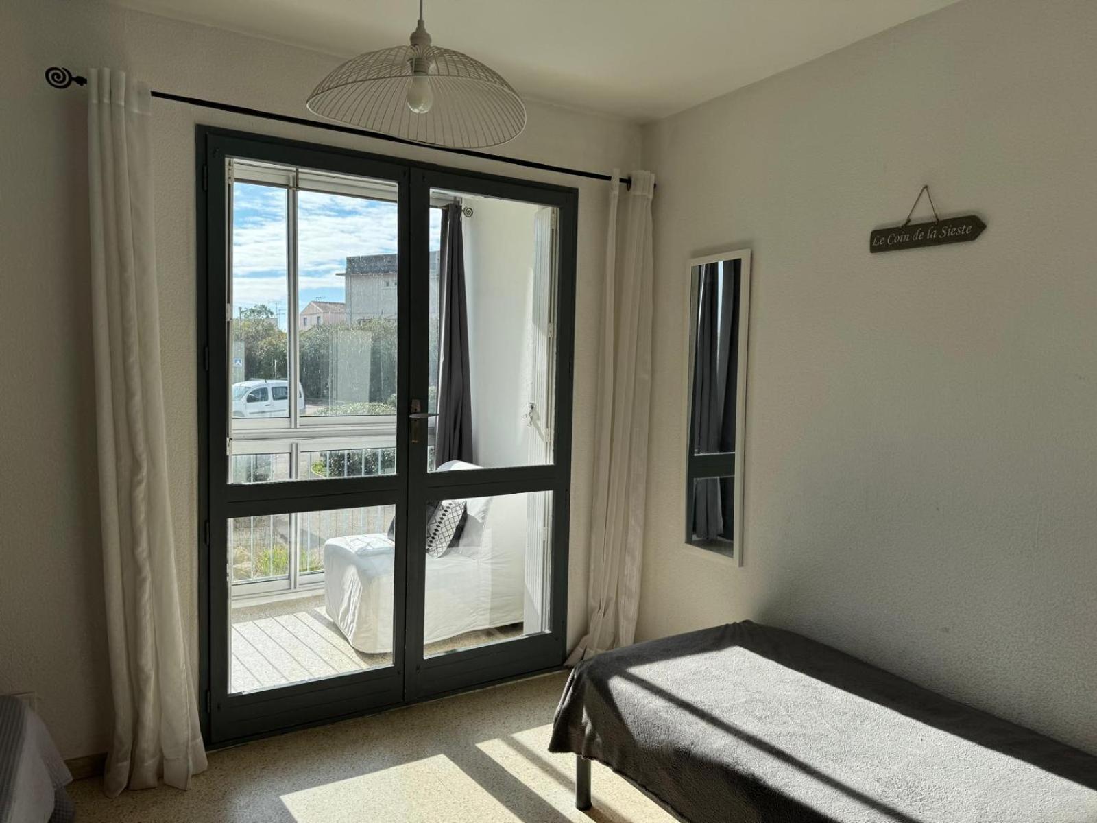 Sol-Y-Days Goelette, Agreable Appartement En Rdc Avec Parking, Proche Du Centre-Ville Et De La Plage Le Grau-du-Roi Dış mekan fotoğraf